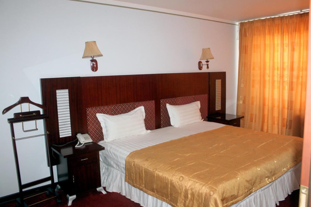 Hotel Grand بخارى المظهر الخارجي الصورة