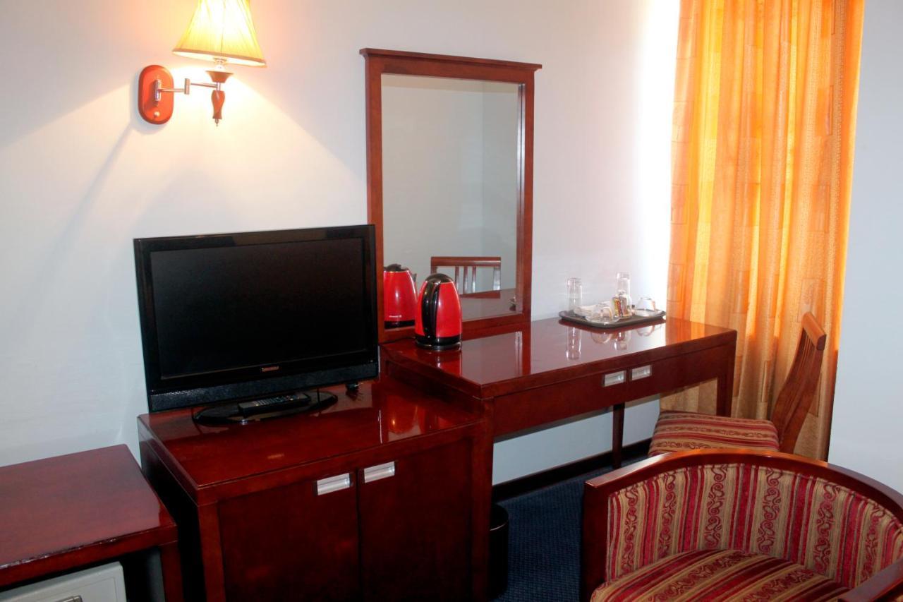 Hotel Grand بخارى المظهر الخارجي الصورة