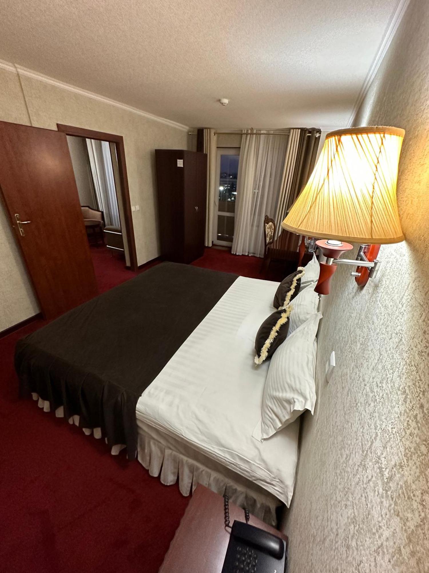 Hotel Grand بخارى المظهر الخارجي الصورة