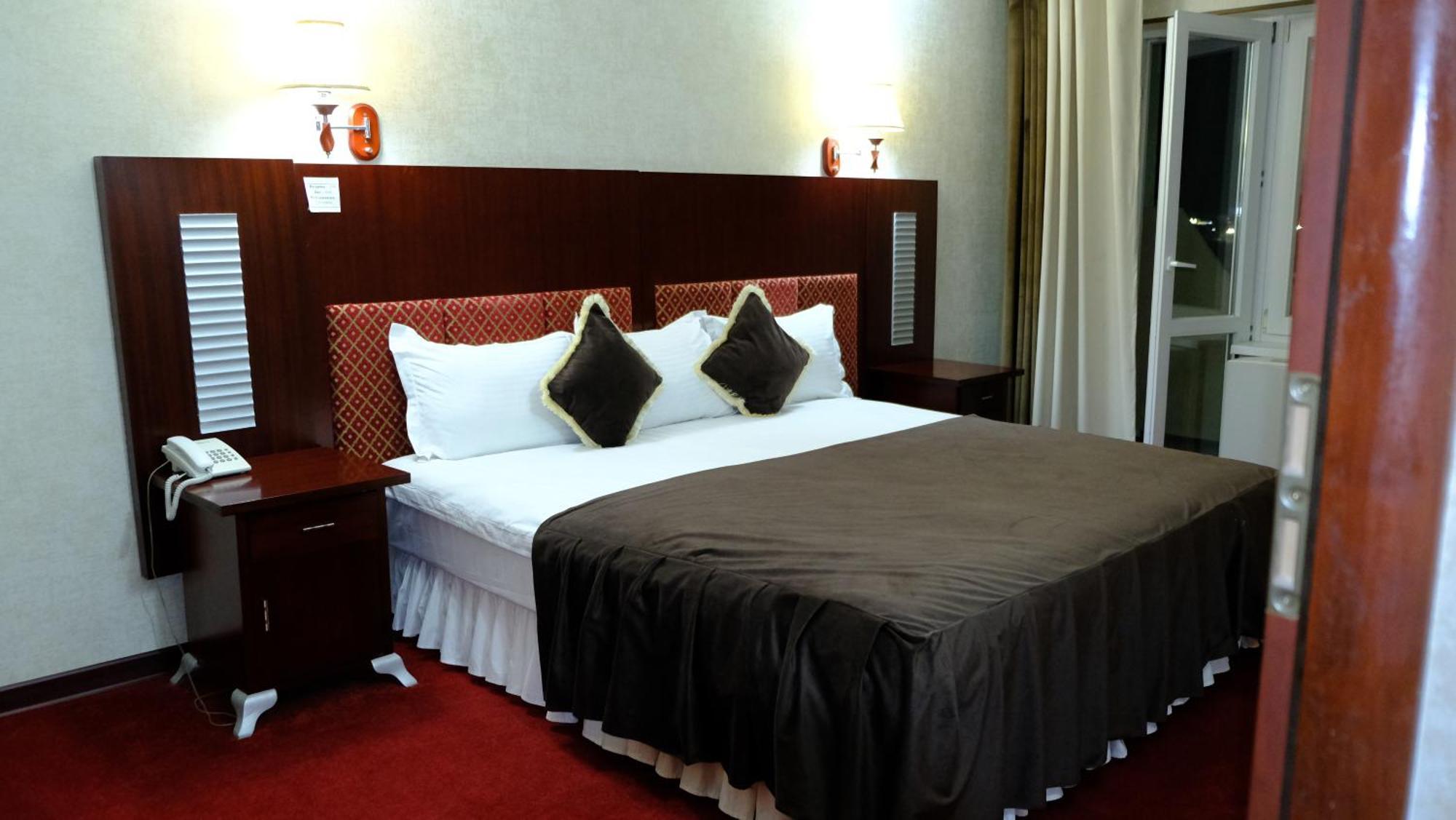 Hotel Grand بخارى المظهر الخارجي الصورة