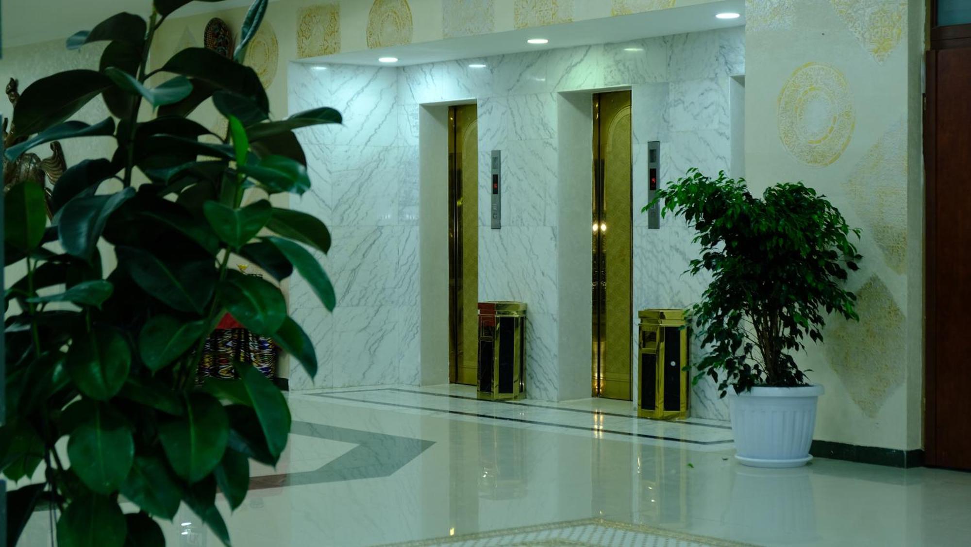 Hotel Grand بخارى المظهر الخارجي الصورة