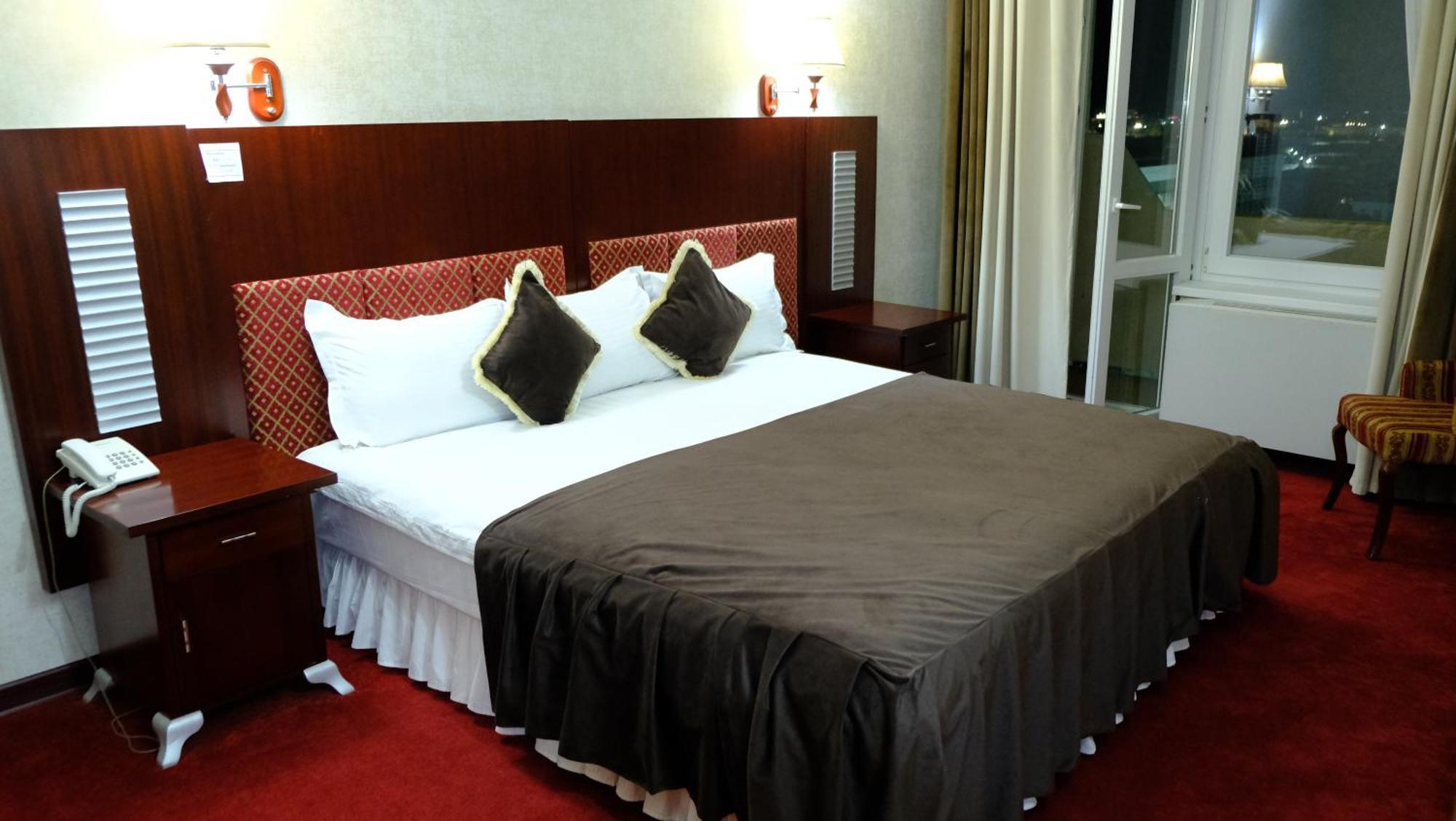 Hotel Grand بخارى المظهر الخارجي الصورة